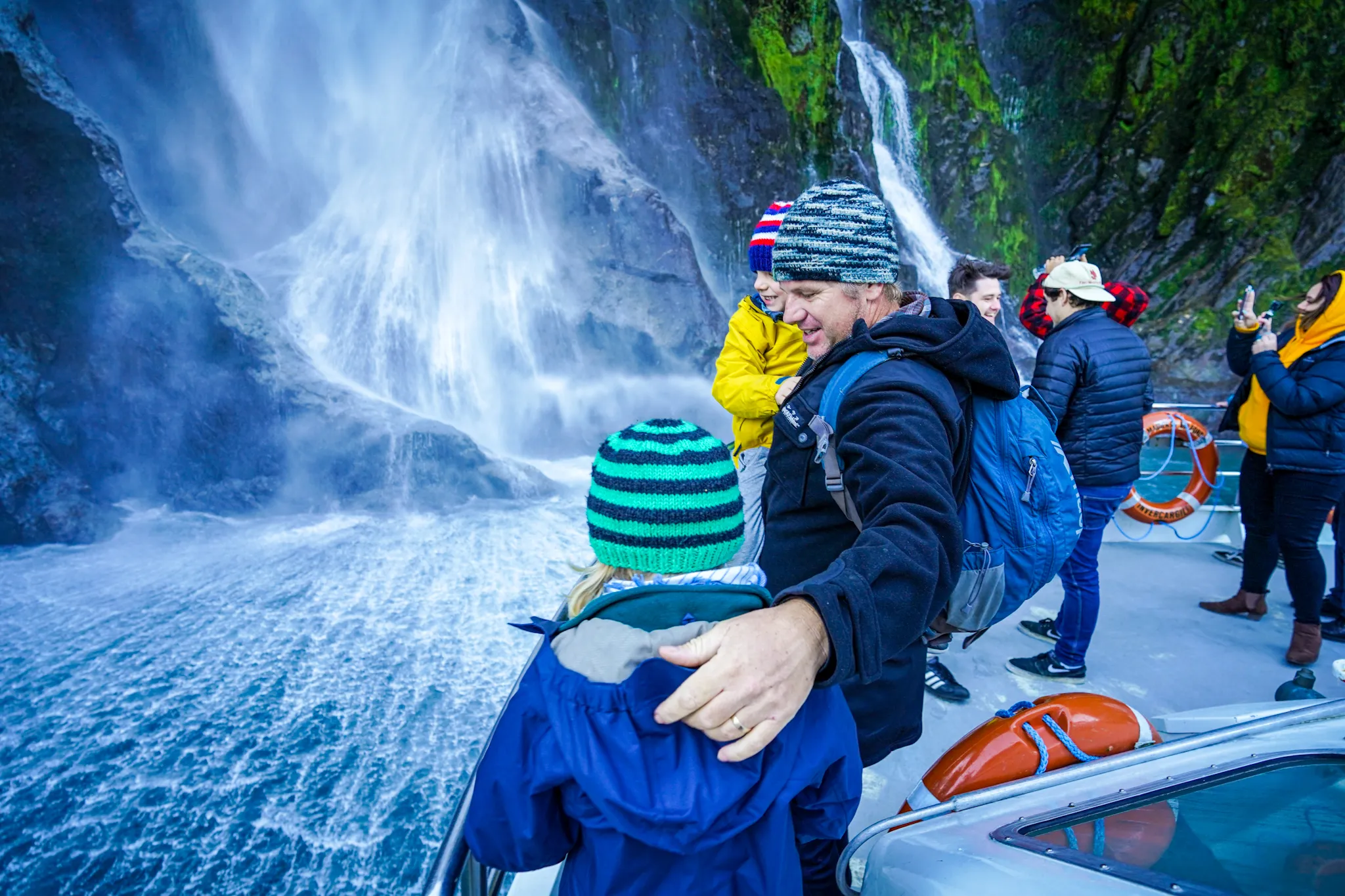 Waktu Terbaik Berkunjung ke Milford Sound