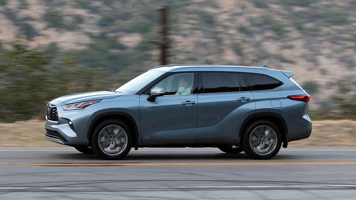 SUV yang Tidak Melelahkan untuk Dikendarai