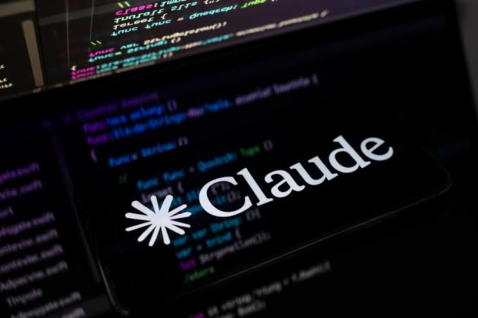 Dampak Claude AI terhadap Kehidupan Digital Modern
