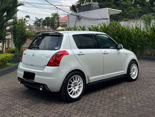 Desain Sporty yang Tetap Enak Dipandang